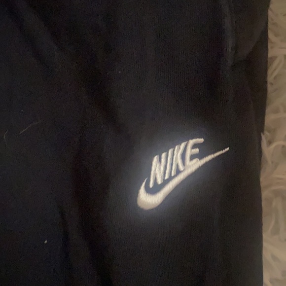 sweatpants - Picture 2 of 4